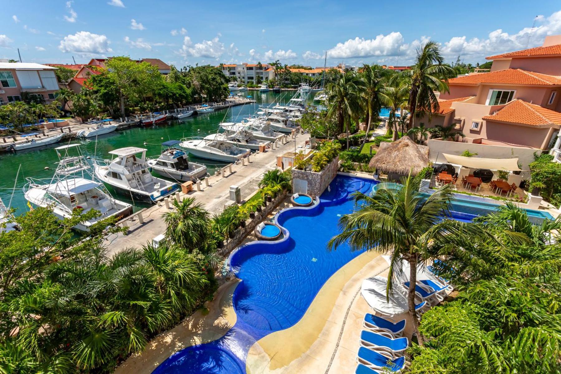 Aventuras Club Lejlighedshotel Puerto Aventuras Eksteriør billede