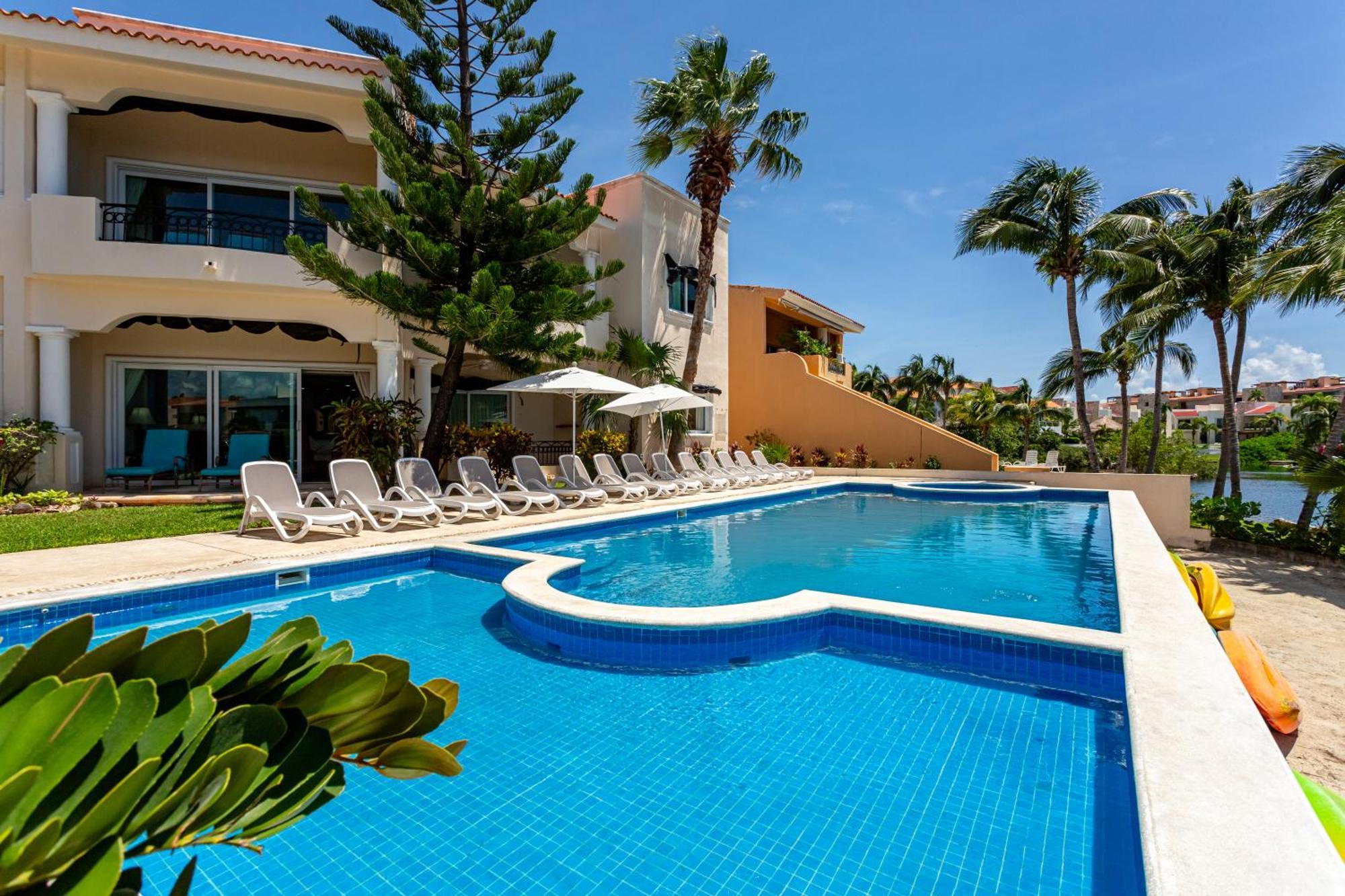 Aventuras Club Lejlighedshotel Puerto Aventuras Eksteriør billede